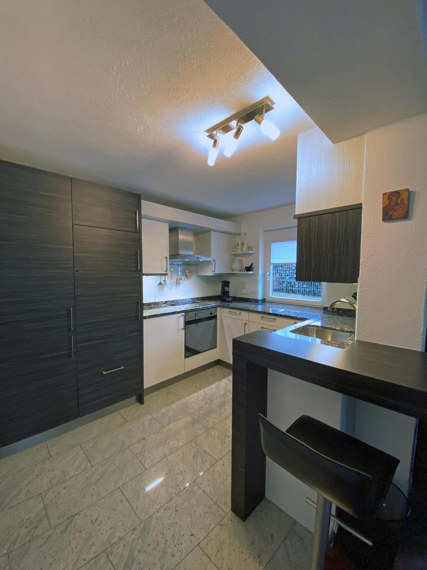 Rack Apartment *